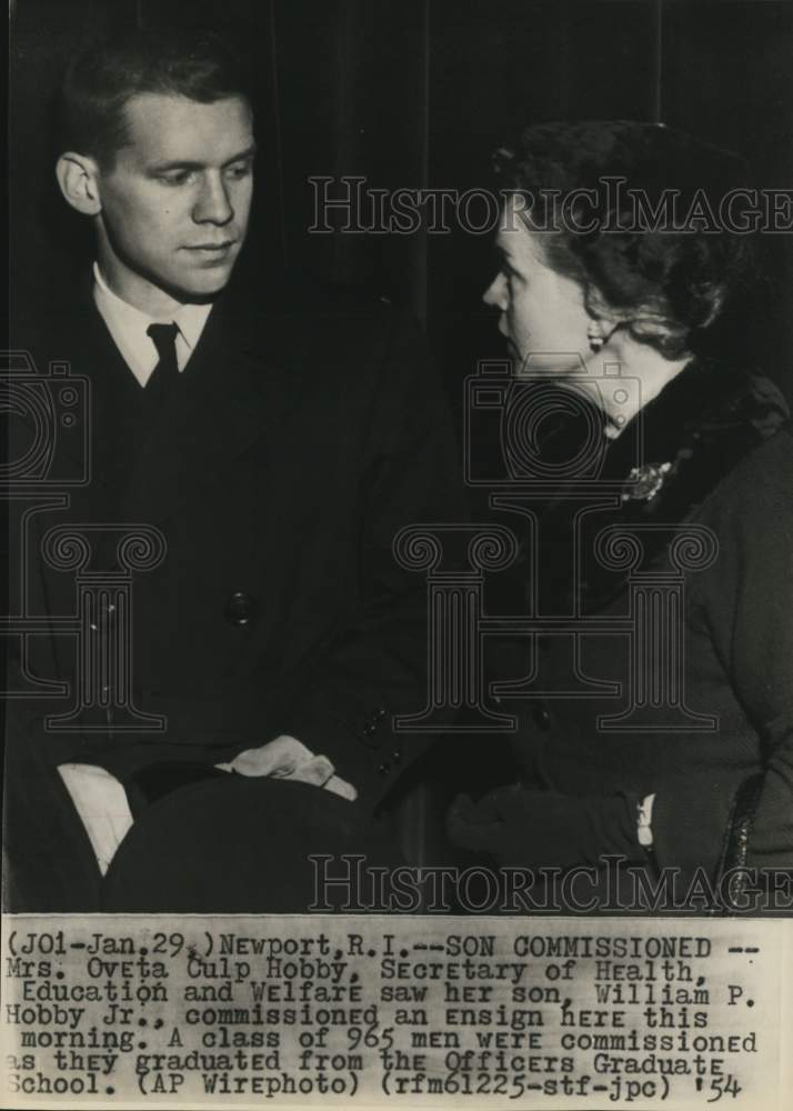 1954 Press Photo Oveta Culp Hobby, Secretary of Health, Education and Welfare- Historic Images