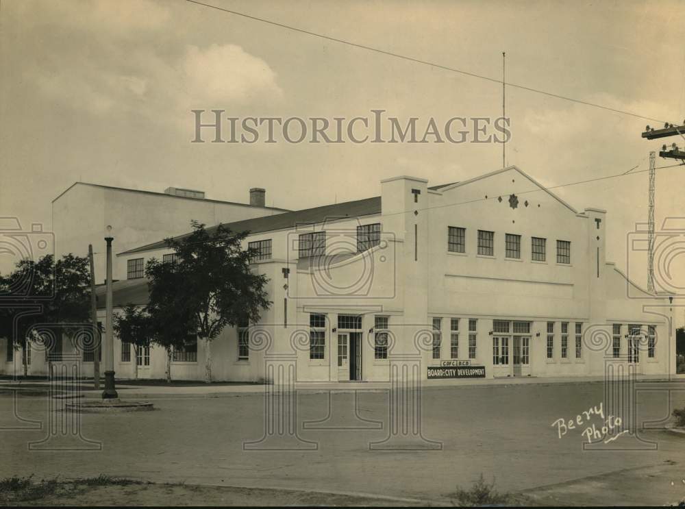 Press Photo Corcinco Board Development in Planview, Texas - sax20204- Historic Images