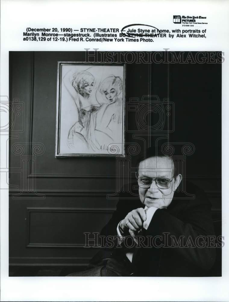 1990 Press Photo Jule Styne with portrait of Marilyn Monroe at his home- Historic Images