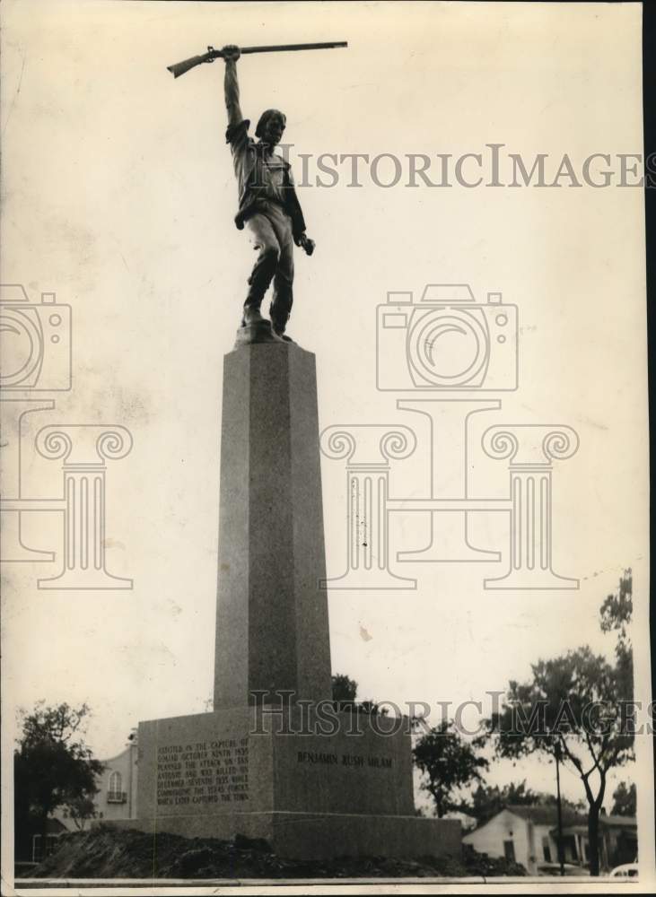 Press Photo Benjamin Rush Milam - &quot;Statue of &quot;Texas&quot; - sax20921- Historic Images