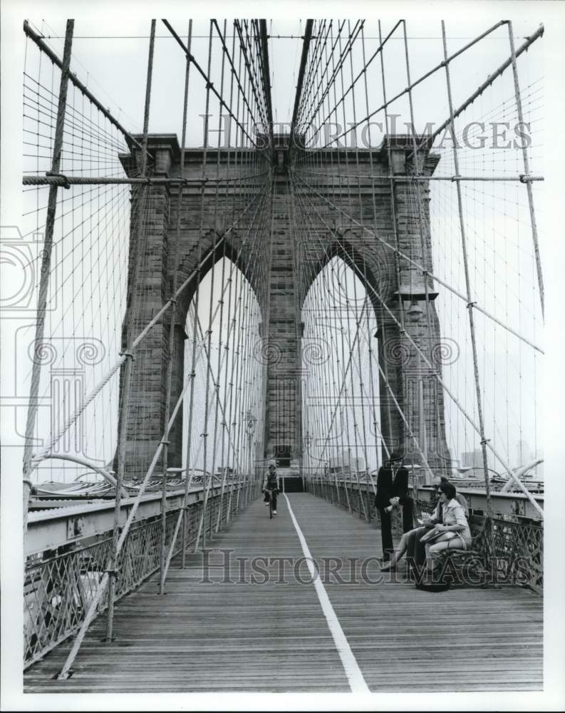 1983 Press Photo The Gothic arches of the Brooklyn Bridge for pedestrians- Historic Images