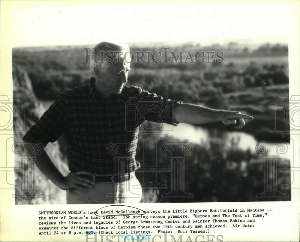 Press Photo David McCullough surveys the Little Bighorn Battlefield in Montana- Historic Images