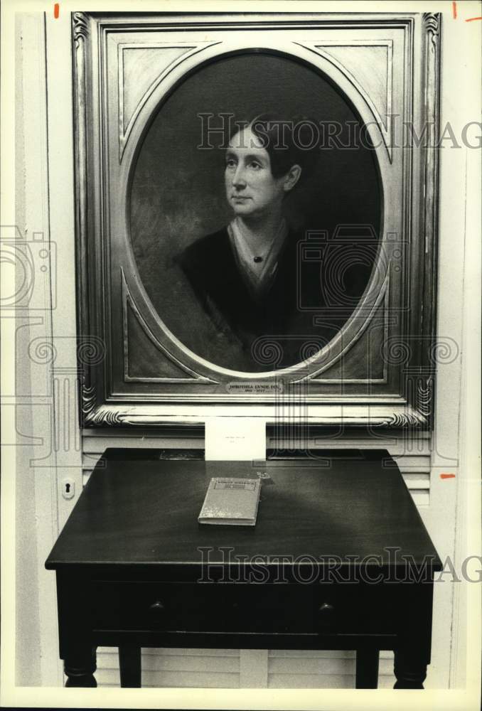 1982 Press Photo Dorothea Lynde Dix's portrait at St. Elizabeth Hospital- Historic Images