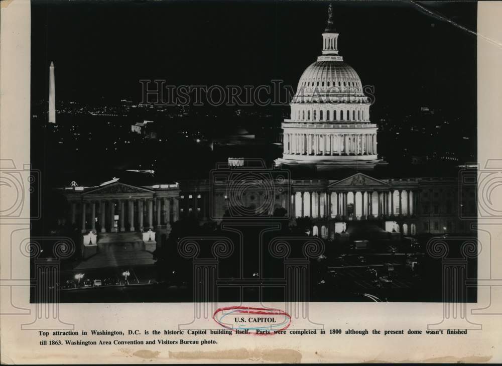 1974 Press Photo Overall view of Capitol building in Washington, D.C. at night- Historic Images