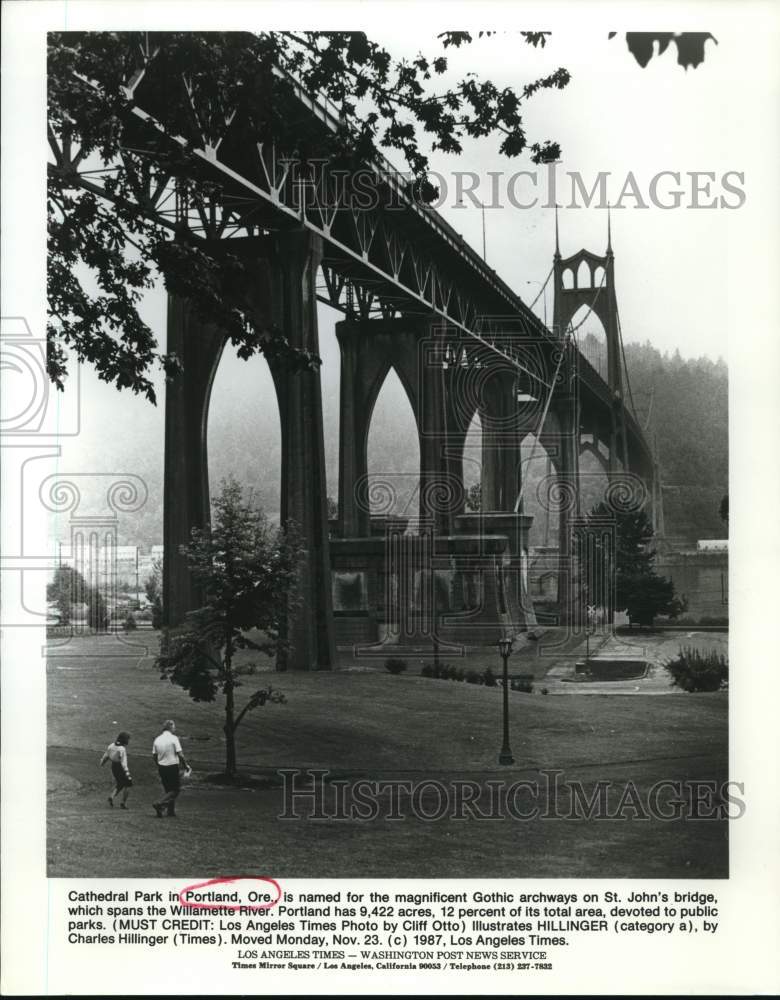 1987 Press Photo Cathedral Park under the St. John's Bridge in Portland, Oregon- Historic Images