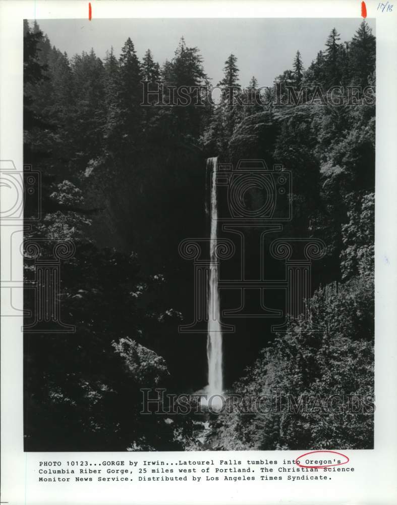 Press Photo Latourell Falls tumbles into Oregon's Columbia River Gorge- Historic Images