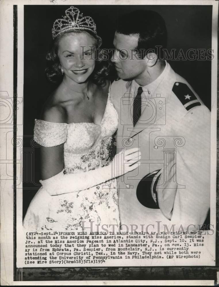 1954 Press Photo Miss America Evelyn Ay with fiance Ensign Carl Sempier, Jr.- Historic Images