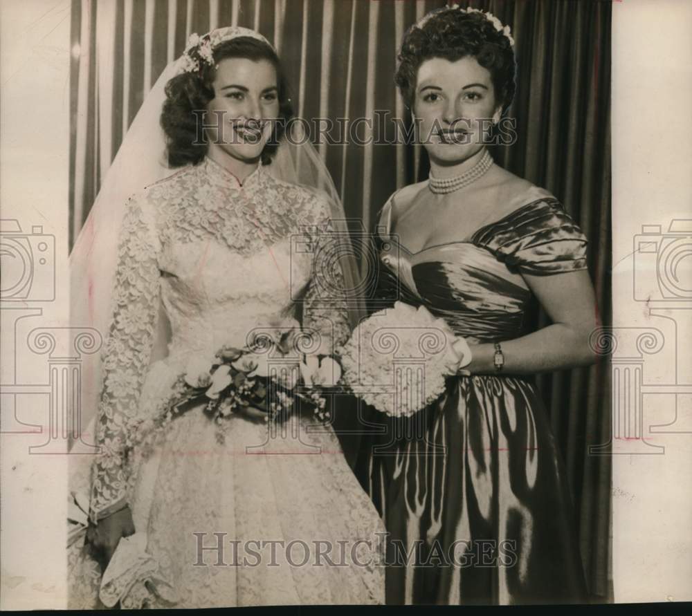 1954 Press Photo Christiane Marbel in her wedding dress, posing with her sister- Historic Images