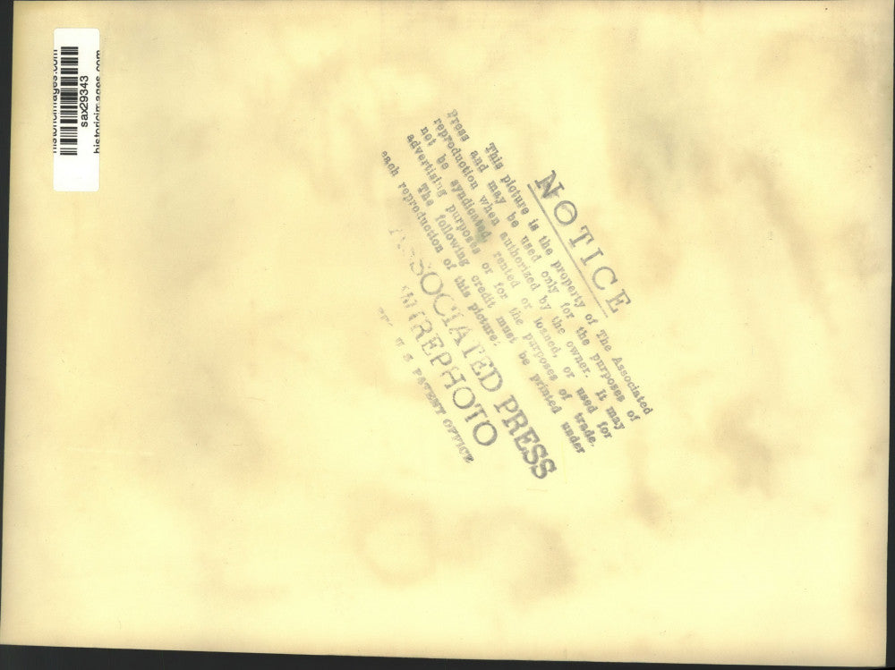 1951 Press Photo Japan's Prime Minister Shigeru Yoshida signs Peace Treaty