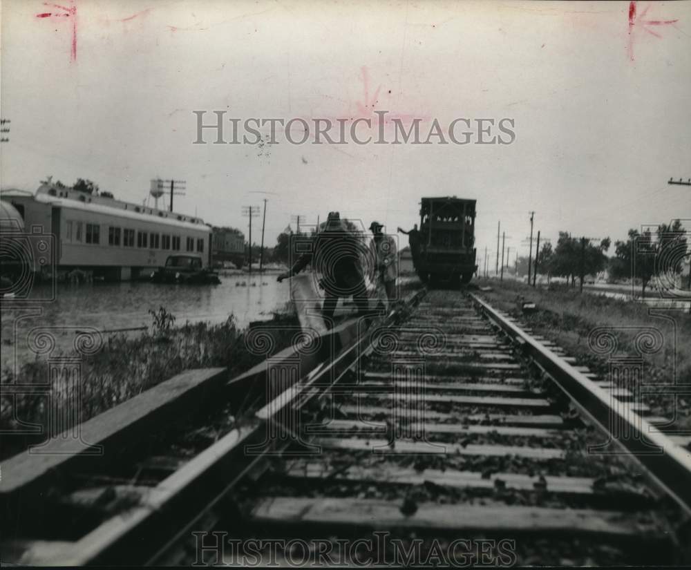 Press Photo Crew Men Working at Railroad Track - sax29421- Historic Images