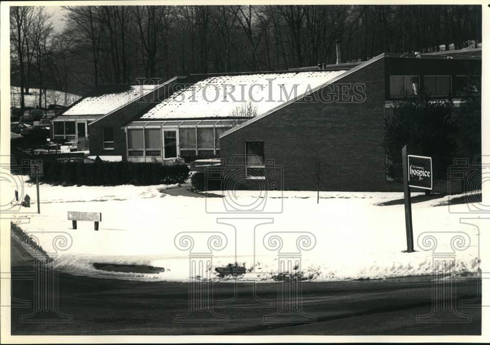 1989 Press Photo Exterior of Connecticut Hospice in Branford, Connecticut- Historic Images