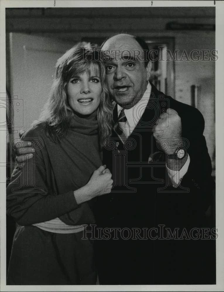 1982 Press Photo Debby Boone & James Coco in "Debby Boone ... One Step Closer"- Historic Images
