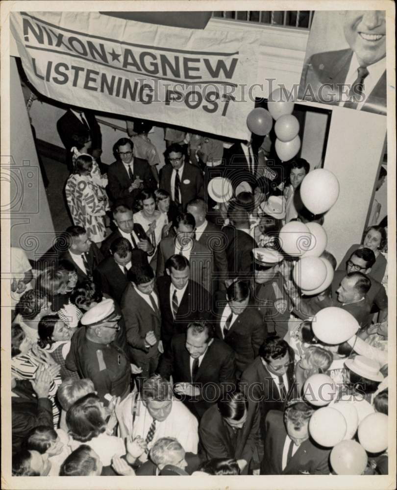 Press Photo Richard Nixon and crowd of supporters - sax33449- Historic Images