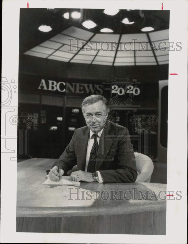 Press Photo Commentator Hugh Downs - sax33642- Historic Images