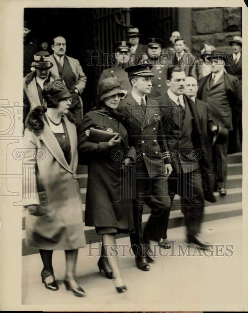 1928 Press Photo Mrs. Floyd Bennett, wife of deceased aviator Floyd Bennett, NY- Historic Images