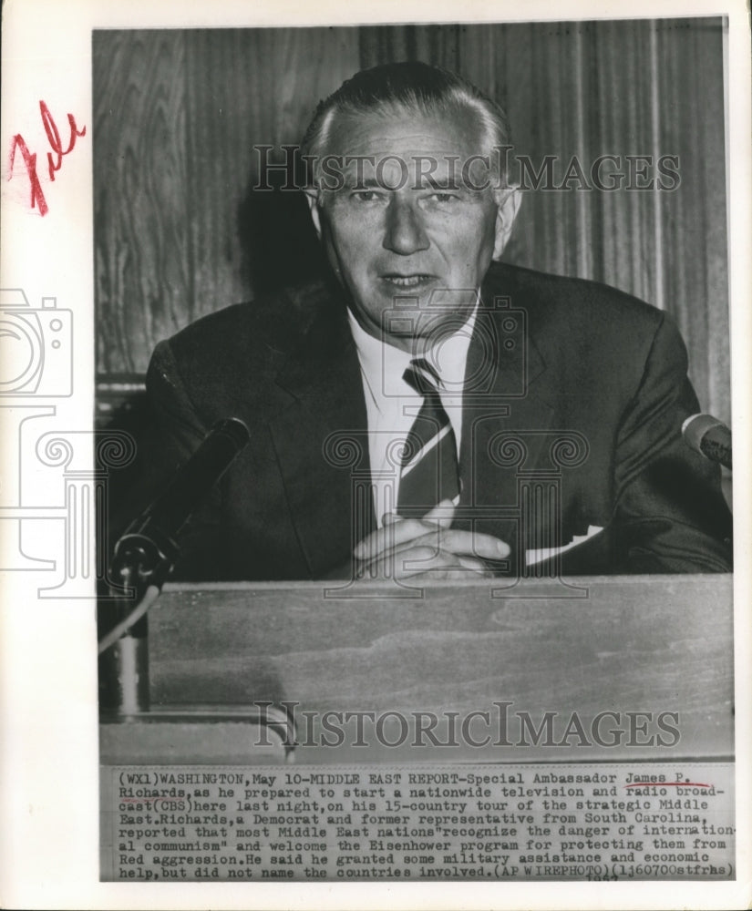 1952 Press Photo Ambassador James P. Richards during a radio broadcast at CBS- Historic Images