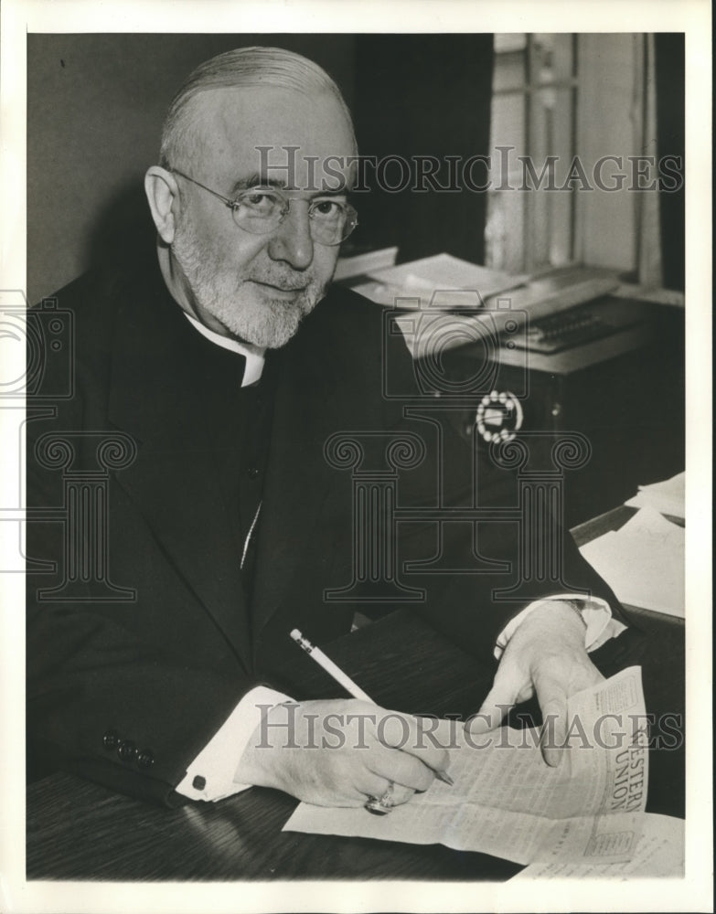 1941 Press Photo Rev Gerald Shaughnessy, Bishop of Catholic Diocese of Seattle- Historic Images