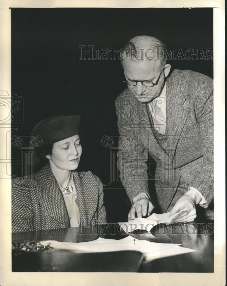 1940 Press Photo Dr. J.B. Matthews of Dies Committee & Mrs. Dorothy Blumberg