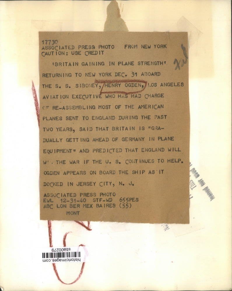 1940 Press Photo Hendry Ogden Aviation Executive aboard S.S. Siboney - sba00279