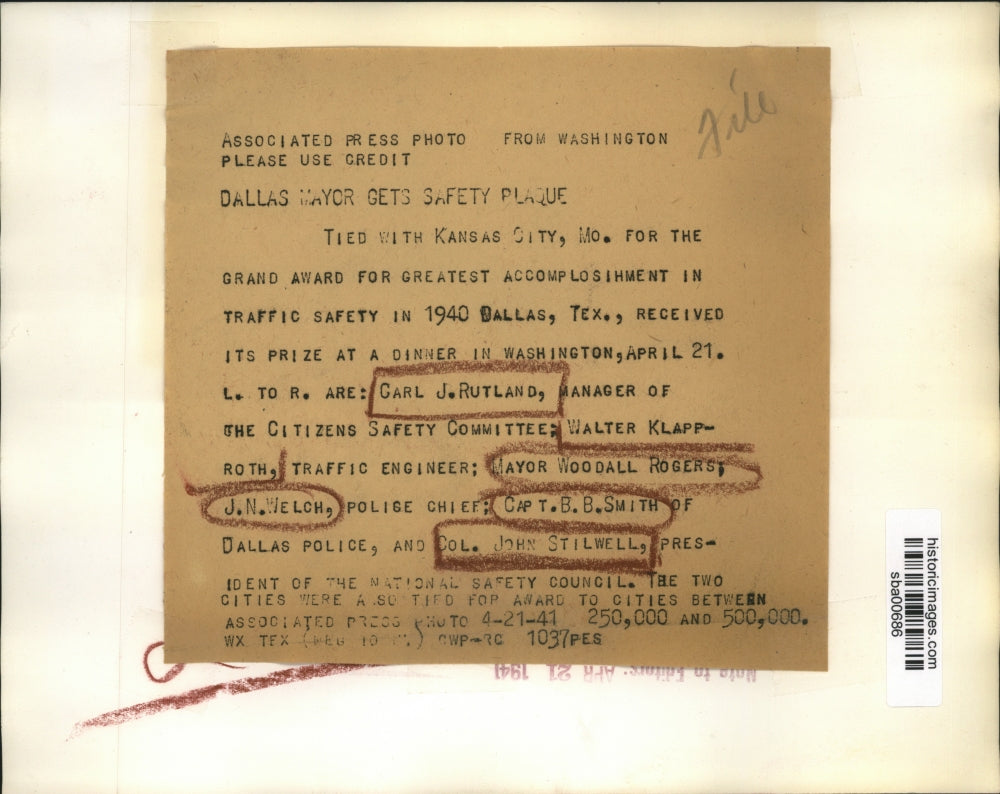 1941 Press Photo Grand Award for Greatest Accomplishment in Traffic Safety