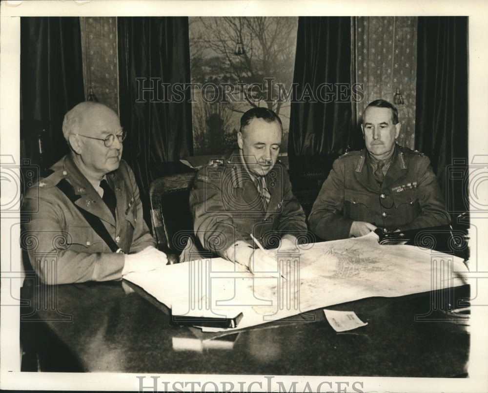1941 Press Photo Col Maurice Welty, US commandeer, Maj Gen WHP Elkins