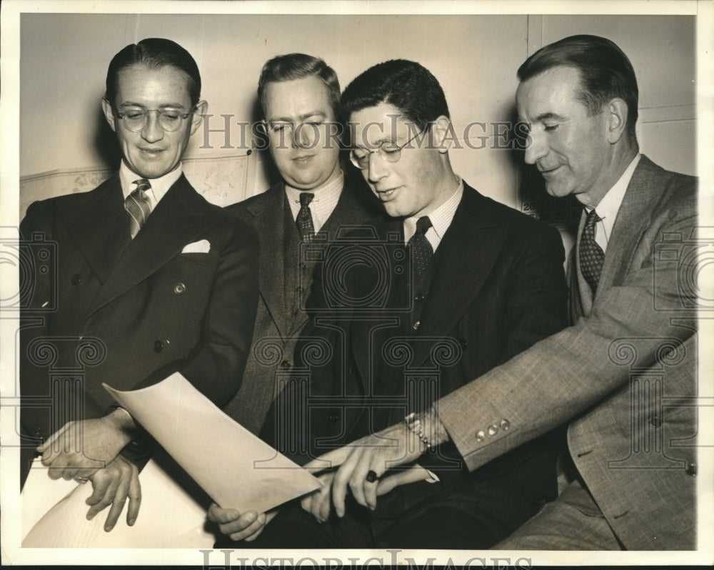 1941 Press Photo State Foreign Service Officers replaced secretaries in London- Historic Images