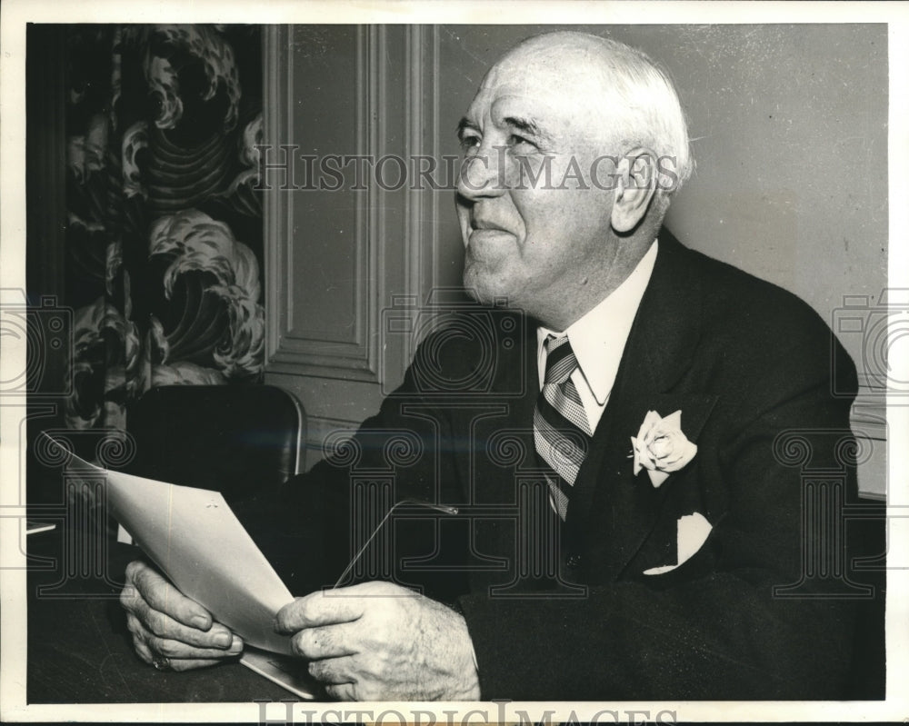 1942 Press Photo Beverly Broun president of National Assn of Racing Commissioner