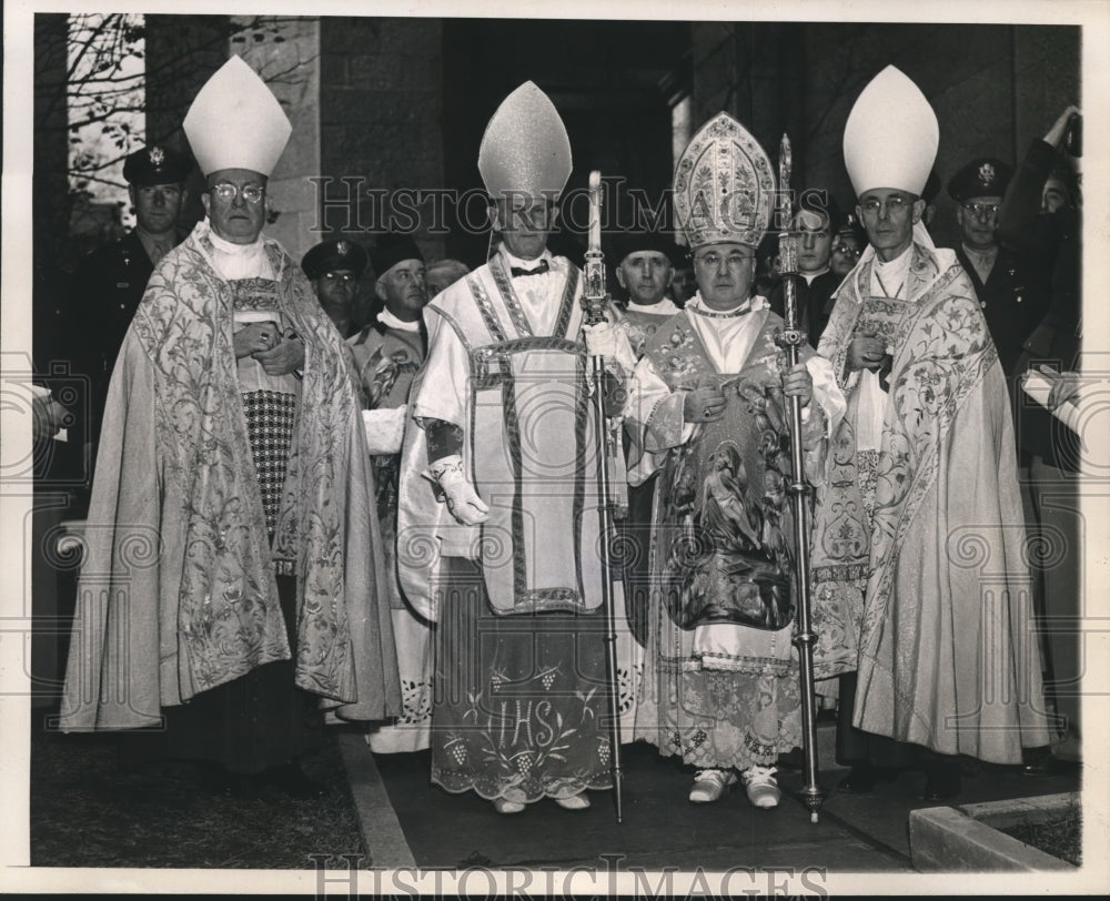 1945 Press Photo Most Rev William Arnold consecrated as Bishop of Phocaea