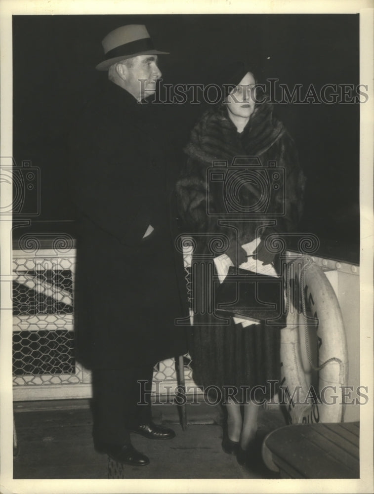 1934 Press Photo Ogden L. Mills, secretary of the Treasury with family in CA