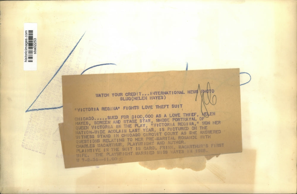 1936 Press Photo Actress Helen Hayes on the witness stand in Chicago Court.