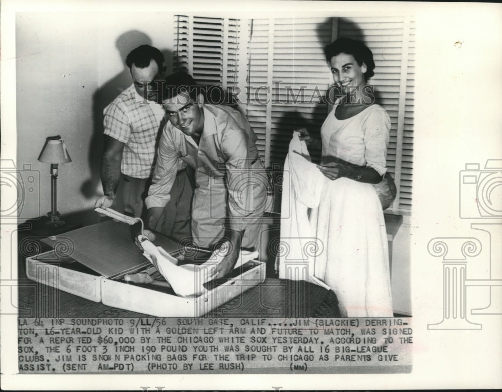 1956 Press Photo Jim Derrington Signed by the Chicago White Sox - sba02301