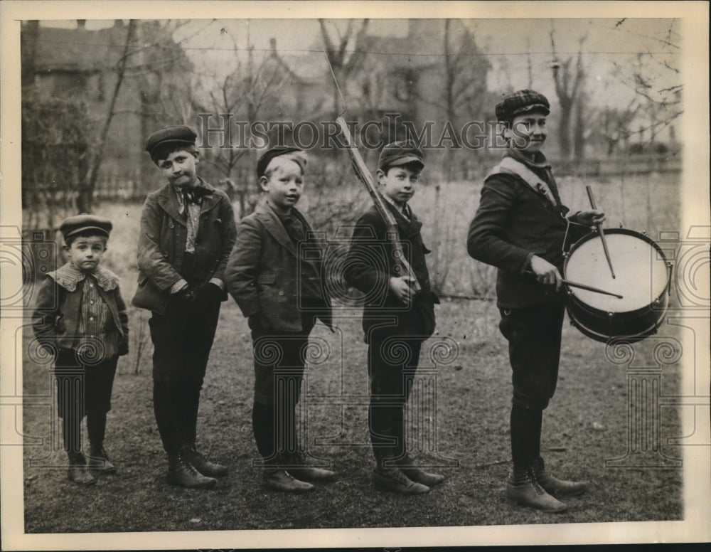 1943 Press Photo US Maj. Gen. Charles Ryder, 2nd from right, during childhood