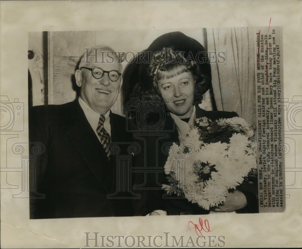 1947 Press Photo Andrei Y Vishinsky Soviet foreign minister & daughter in NY