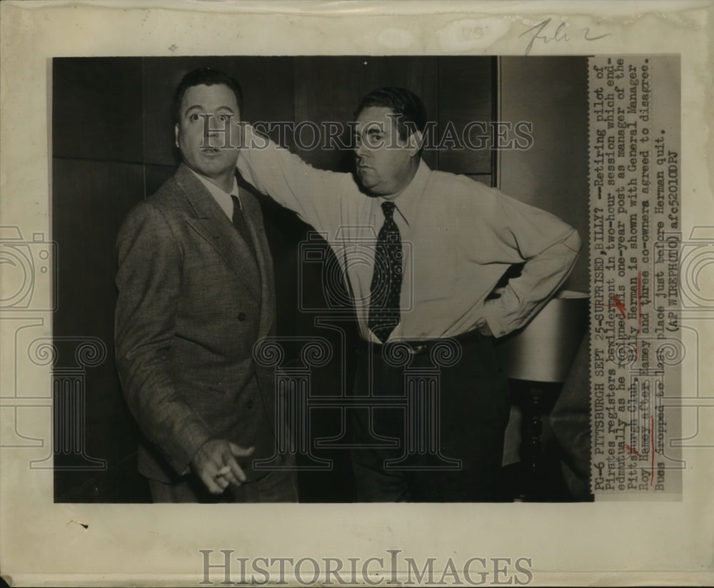 Press Photo Manger Billy Herman of Pittsburgh and General Manager Roy Hamey.- Historic Images