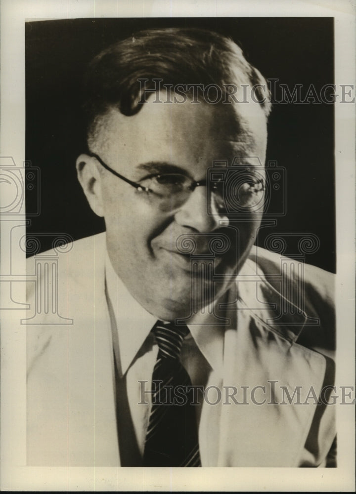 1941 Press Photo H.J. Van Mook Replies to Japanese Demands for War Materials- Historic Images