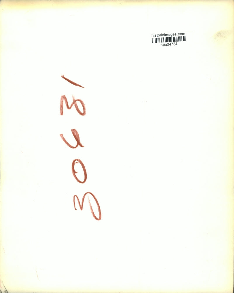 1957 Press Photo Haru Sueyama combs her hair before visiting husband - sba04734