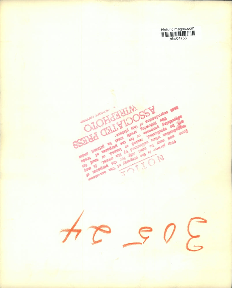 1954 Press Photo Driver Stanley Benham & Brakeman James Bickford Win Bobsledding