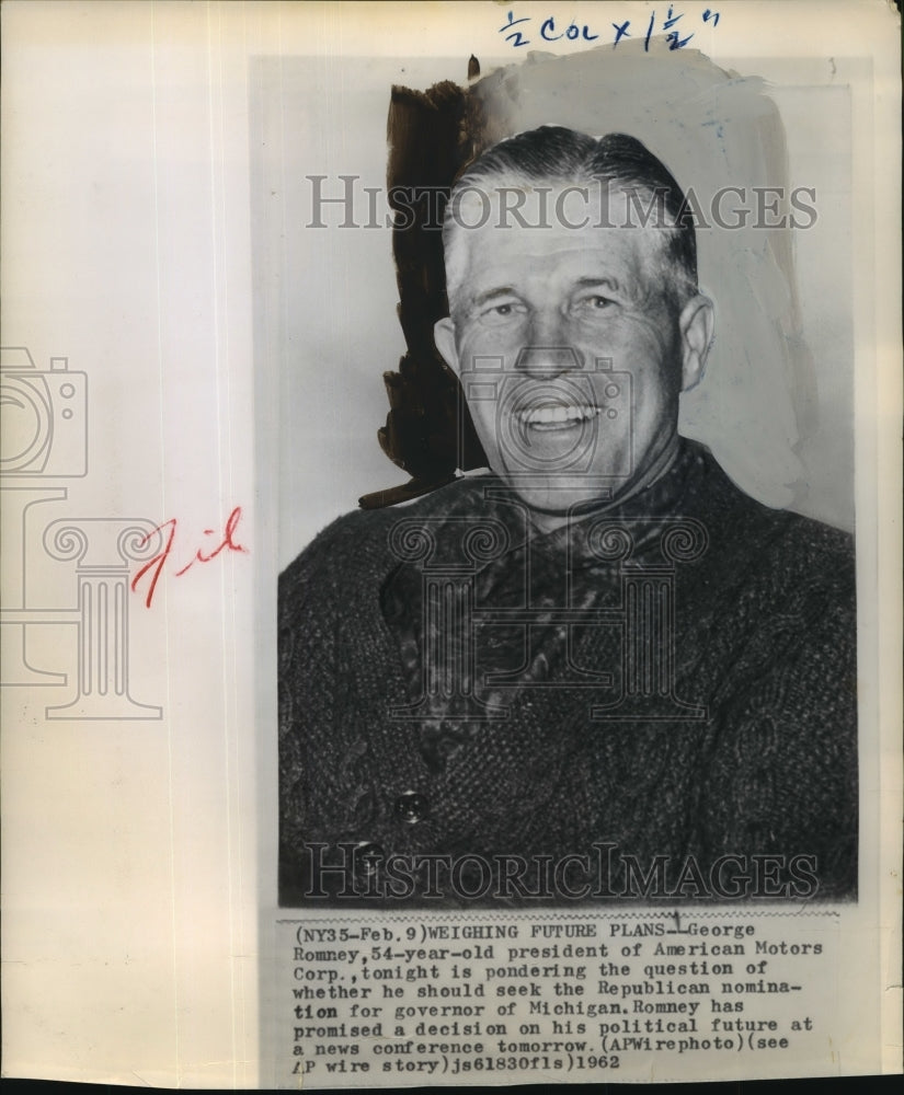 1962 Press Photo George Romney Promises Decision on Political Future at Conf