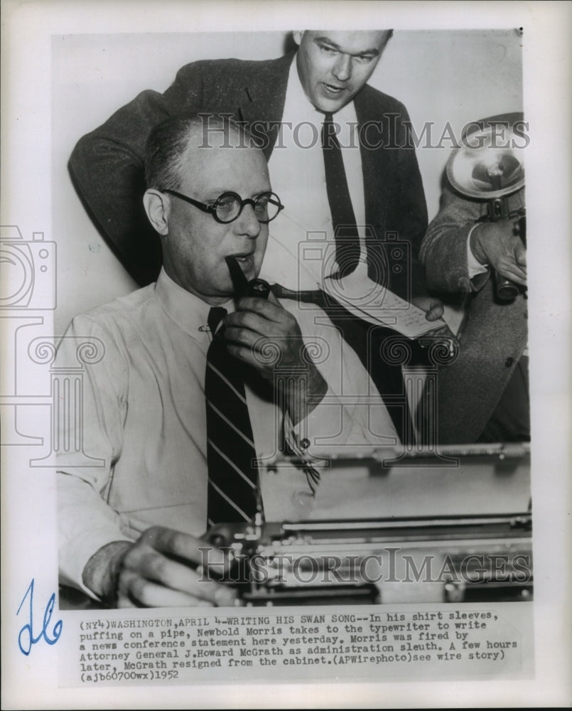 1952 Press Photo Newbold Morris Takes to Typewriter to Write News Conference- Historic Images