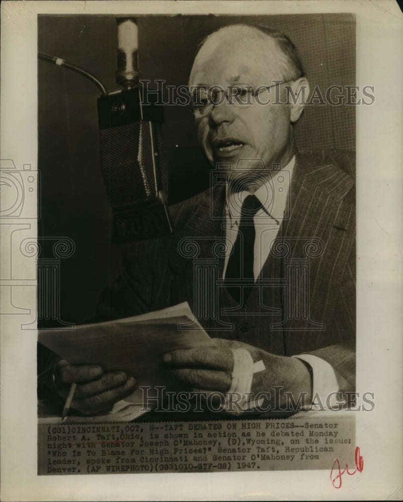 1947 Press Photo Senator Robert A. Taft as he debated with Joseph O'Mahoney