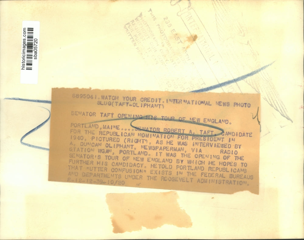 1939 Press Photo Senator Robert Taft Giving an Interview to A. Duncan Oliphant