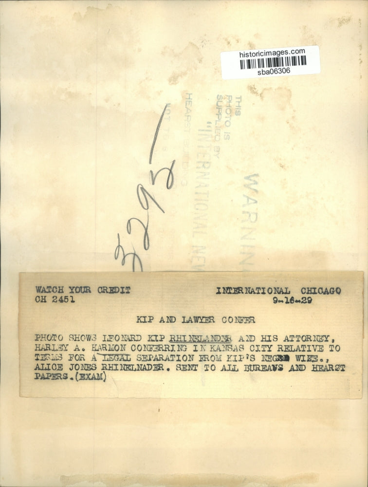 1929 Press Photo Leonard Rhinelander talks with his lawyer Harley Harmon