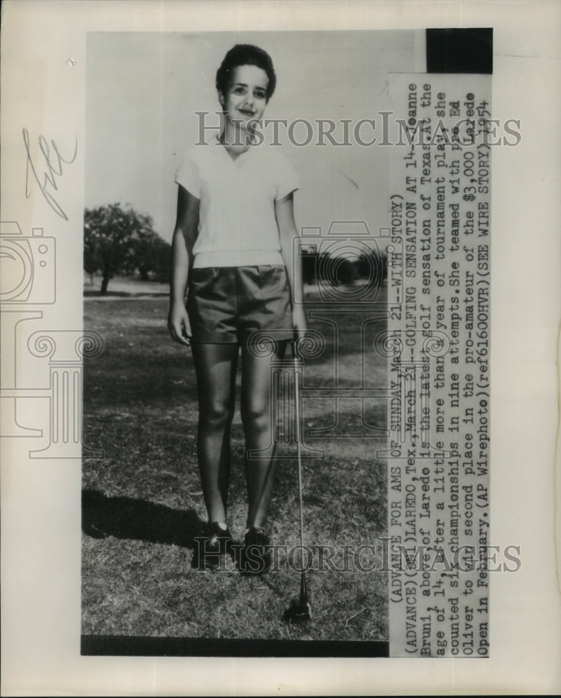 1954 Press Photo Jeanne Bruni Golf Sensation Counts 6 Championships 9 Attempts