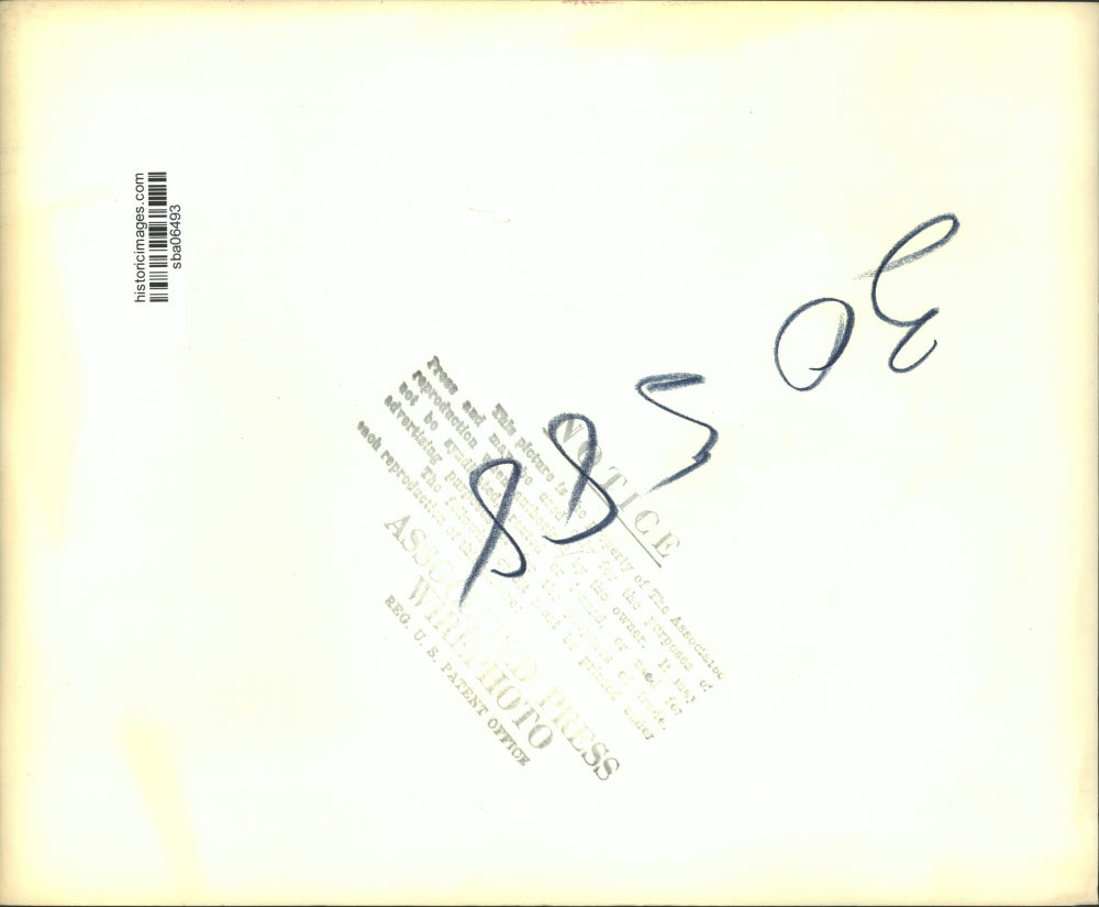 1955 Press Photo President Eisenhower photographed with Fitzsimons medical staff