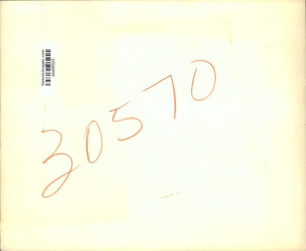 1955 Press Photo Sen Jimmy Phillips of Texas takes a drink of orange juice