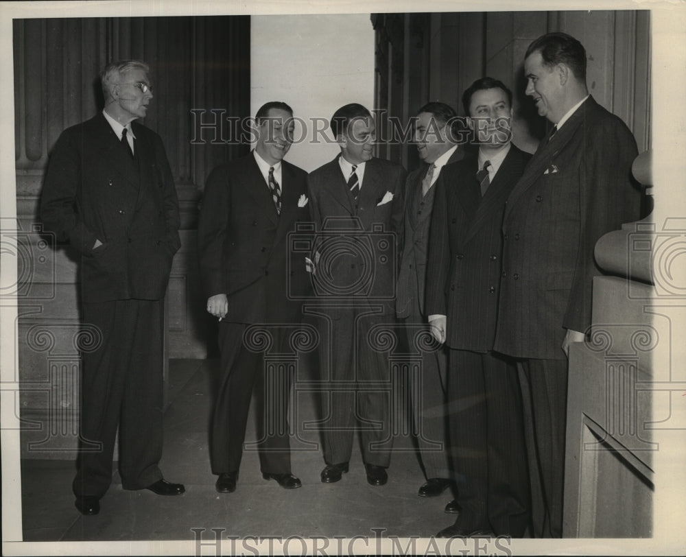 1945 Press Photo New Democratic Senators Gather at the Capitol After Taking Seat- Historic Images