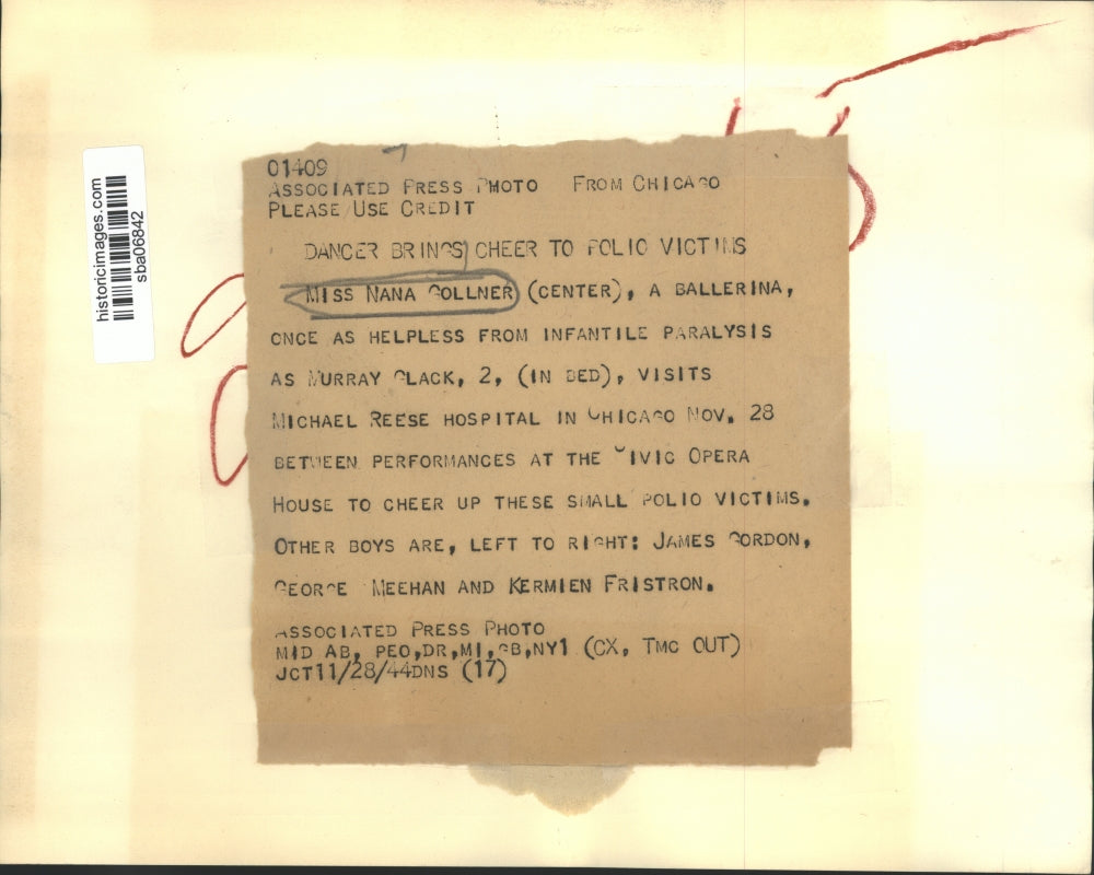 1944 Press Photo Ballerina Nana Gollner Brings Cheer to Helpless Polio Victims