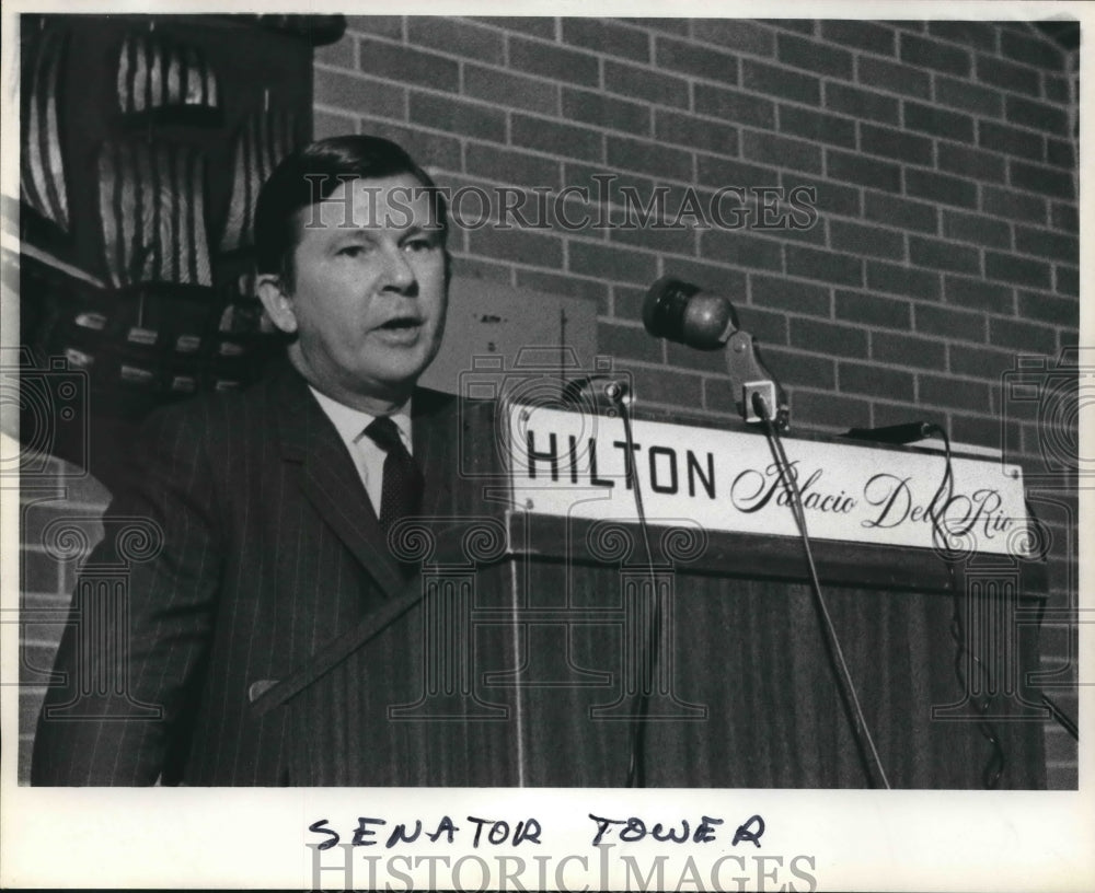 Press Photo Senator Tower speaks at Hilton Palace Del Rio - sba07355