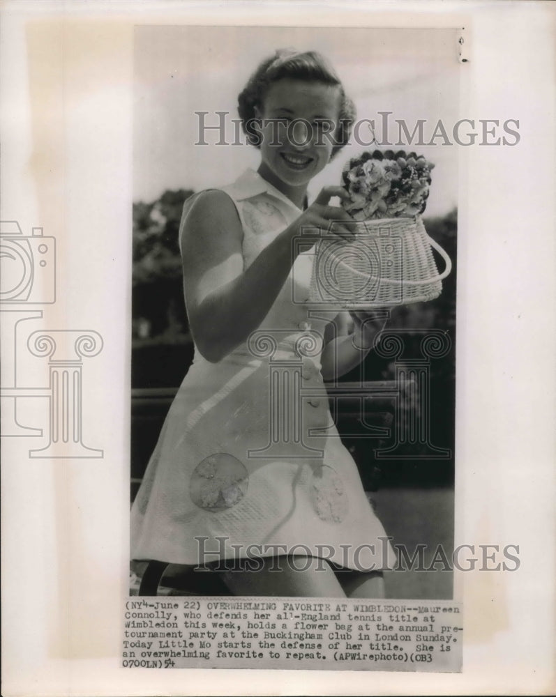 1954 Press Photo Maureen Connoly, Tennis Champion Attends Pre Tournament Party- Historic Images