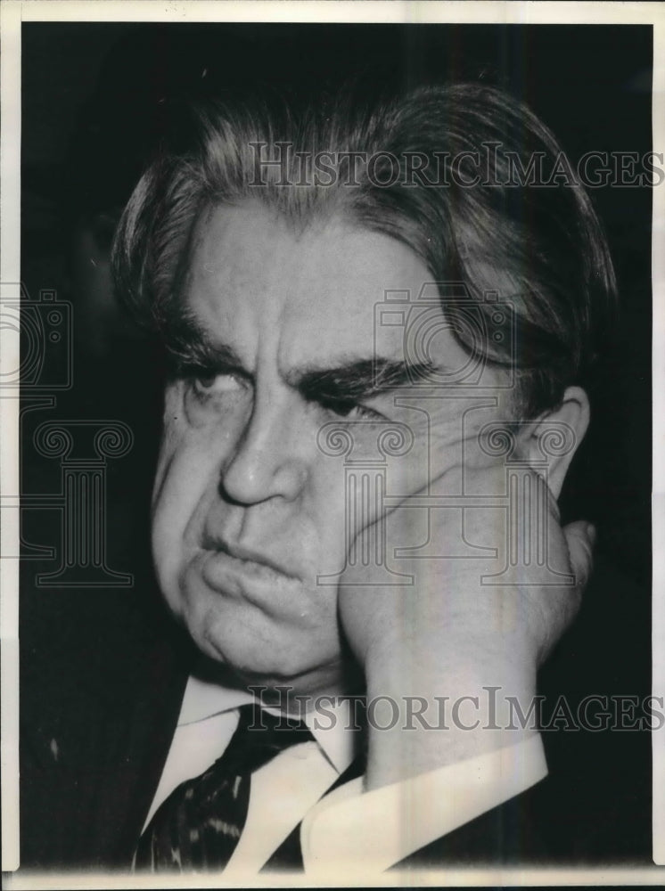 1943 Press Photo John Lewis, United Miners Union head shows grim face